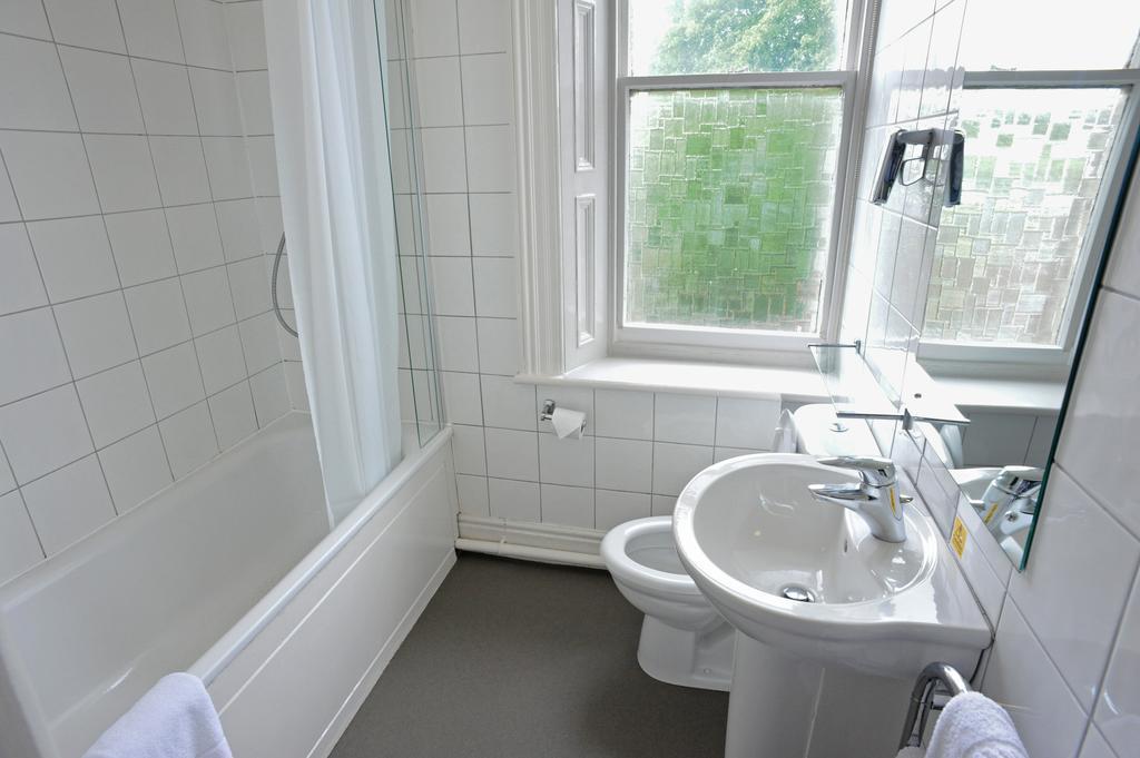 Brentwood Inn By Greene King Inns Rotherham Zimmer foto