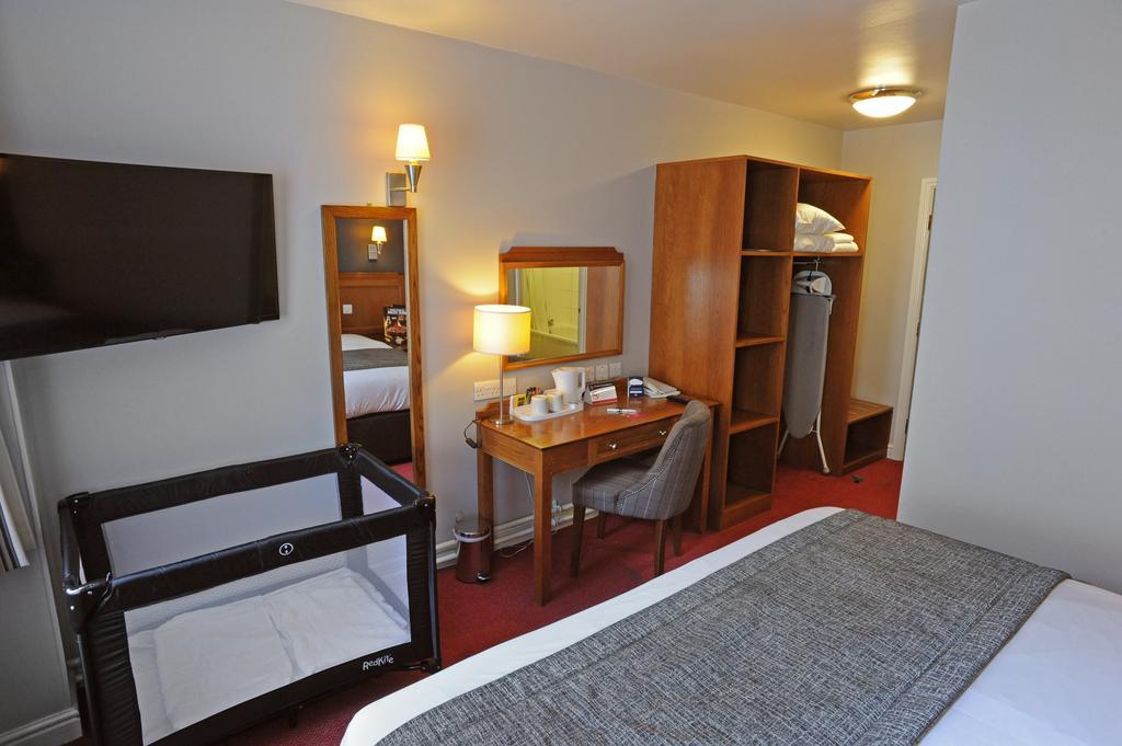 Brentwood Inn By Greene King Inns Rotherham Zimmer foto